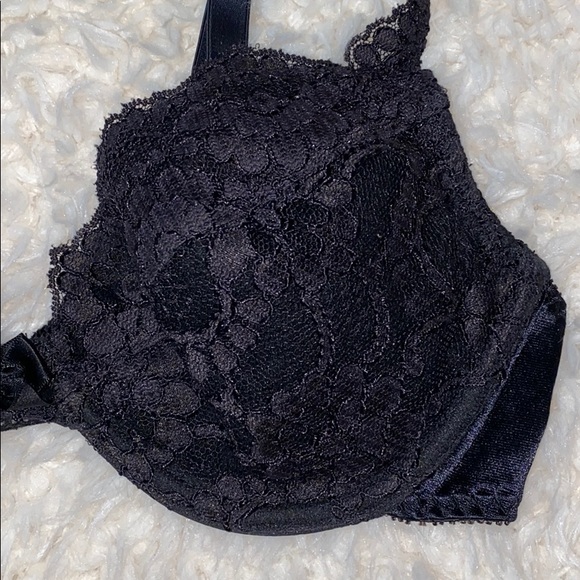 Vintage Victoria’s Secret Bra - Picture 4 of 7